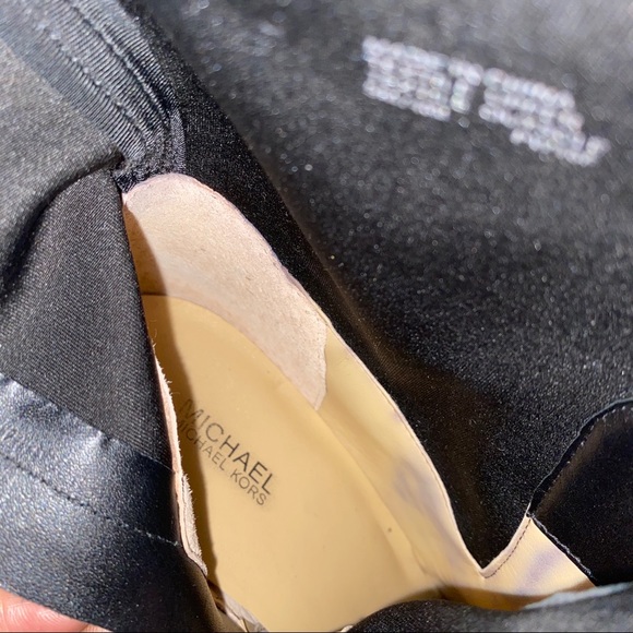 NEW MICHAEL Michael Kors Women's Chase Ankle Boot 9 Black - Picture 13 of 16